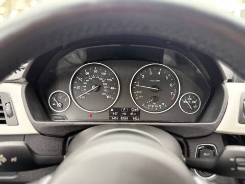 2016 BMW 3 Series 320i