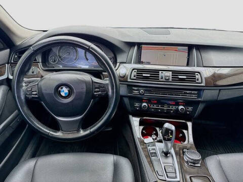 2015 BMW 5 Series 528i