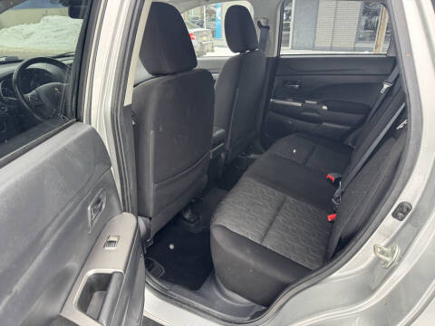 2020 Mitsubishi Outlander Sport SE