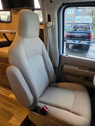 2023 Ford E-Series