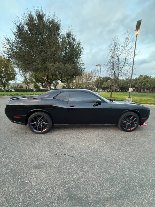 2021 Dodge Challenger SXT