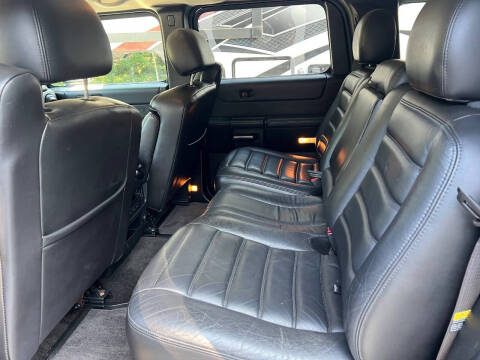 2005 HUMMER H2 Lux Series