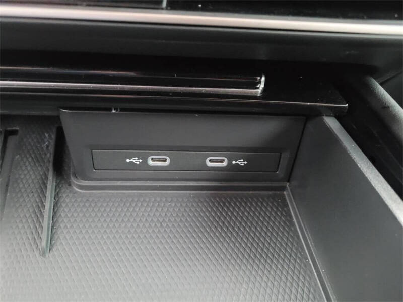 2025 Volkswagen Atlas Cross Sport SE