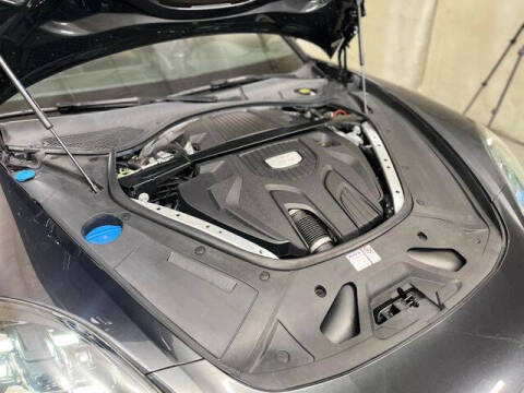 2018 Porsche Panamera 4