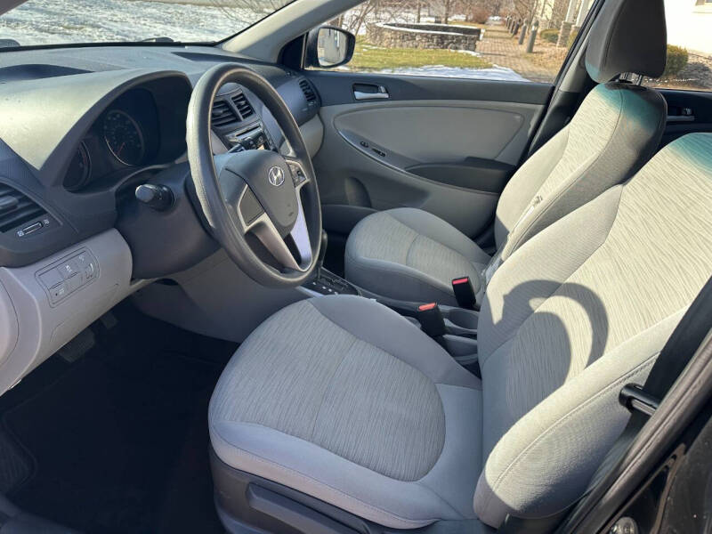 2017 Hyundai Accent SE