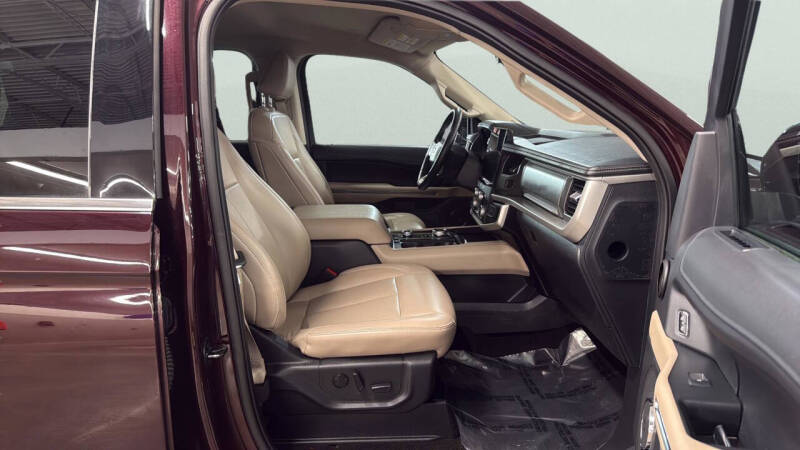 2023 Ford Expedition XLT