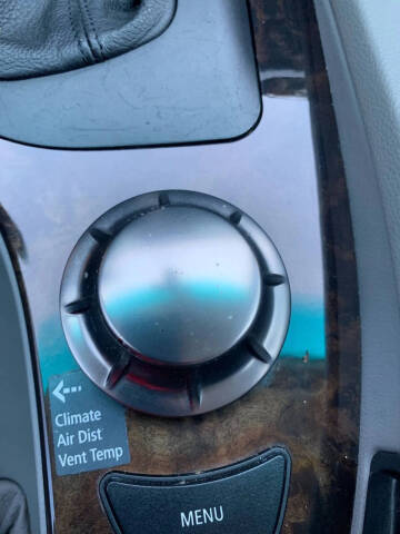 2004 BMW 5 Series 525i