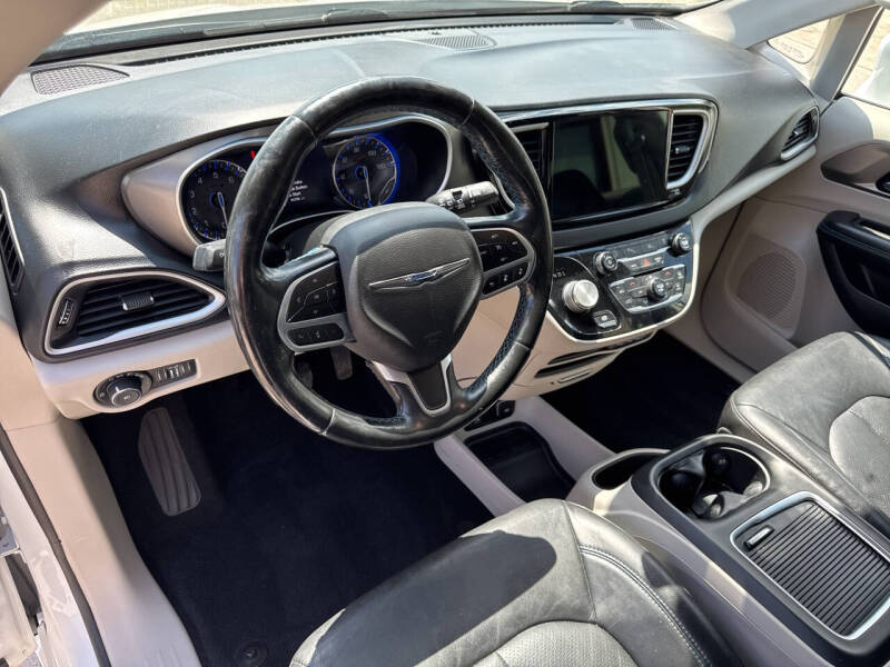 2021 Chrysler Pacifica Touring L