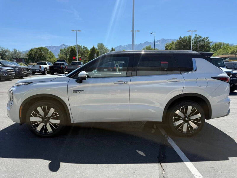 2026 Mitsubishi Outlander PHEV SEL