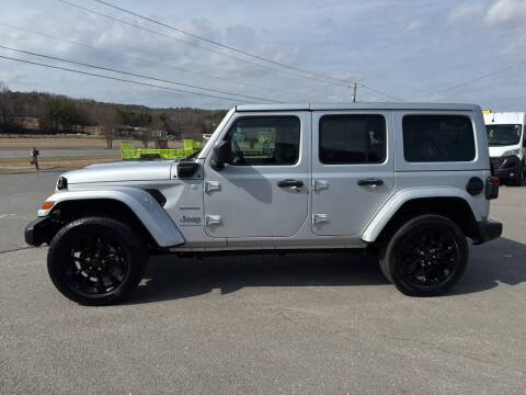 2024 Jeep Wrangler Sahara 4xe