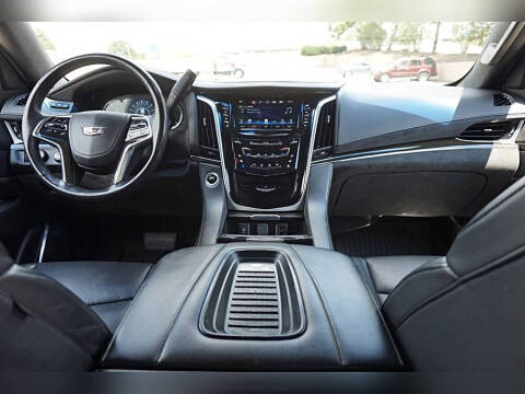 2019 Cadillac Escalade Platinum