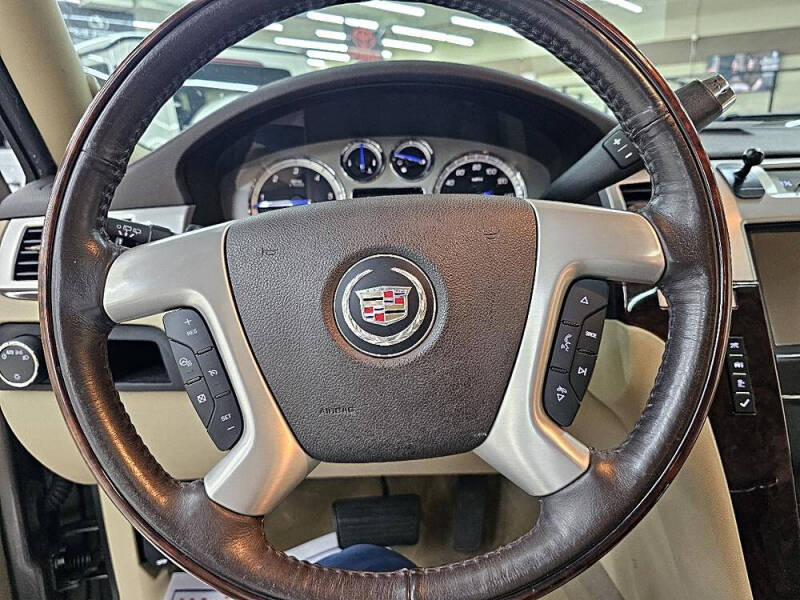 2013 Cadillac Escalade Luxury