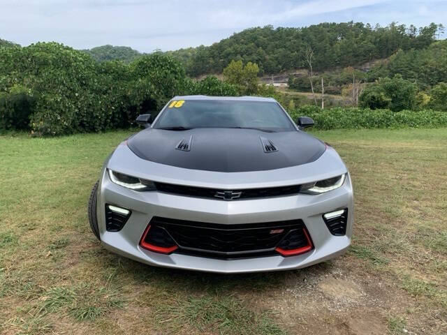 Used 2018 Chevrolet Camaro 1SS with VIN 1G1FE1R78J0186205 for sale in Hazard, KY