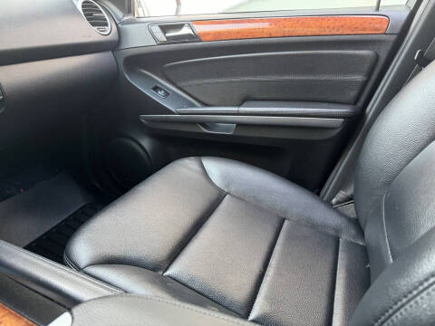 2009 Mercedes-Benz M-Class ML 320 BlueTEC