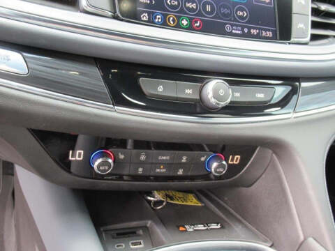 2022 Buick Enclave Essence