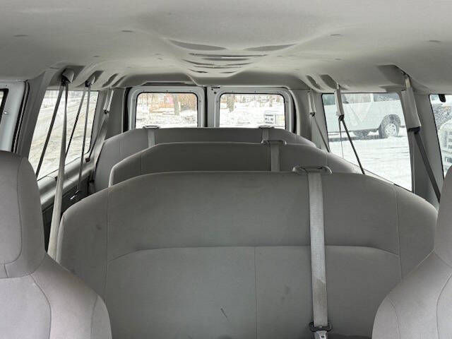2010 Ford E-Series E-350 SD XL