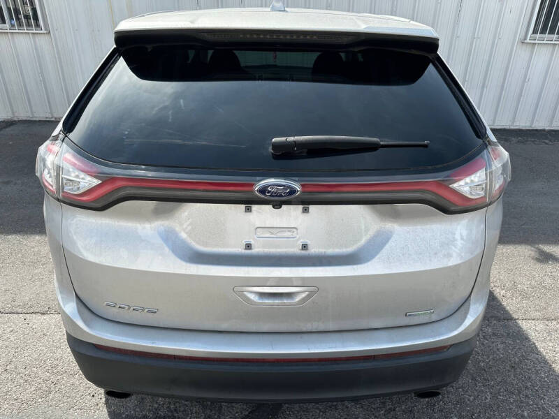 2018 Ford Edge SE