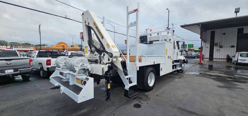 2016 Freightliner 108 SD