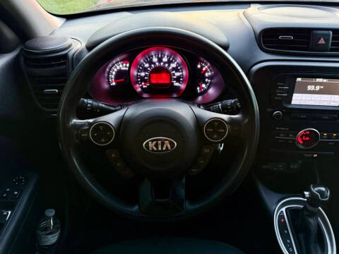 2017 Kia Soul +