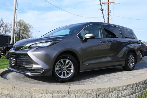 2021 Toyota Sienna for sale at Platinum Motors LLC in Heath OH