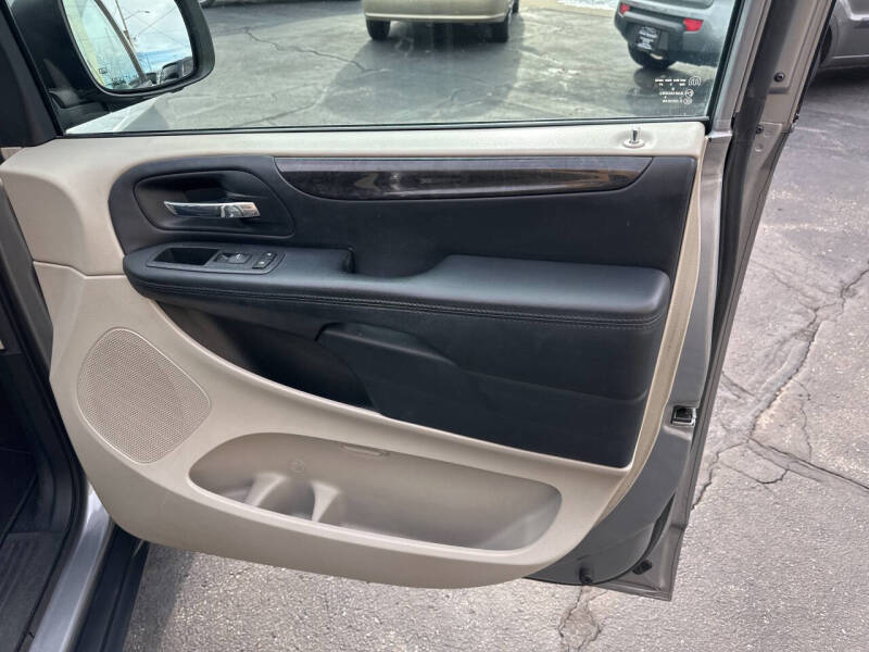 2014 Dodge Grand Caravan SE