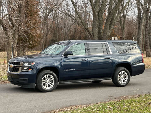 2017 Chevrolet Suburban for sale at OVERDRIVE AUTO SALES, LLC. in Clarksville IN