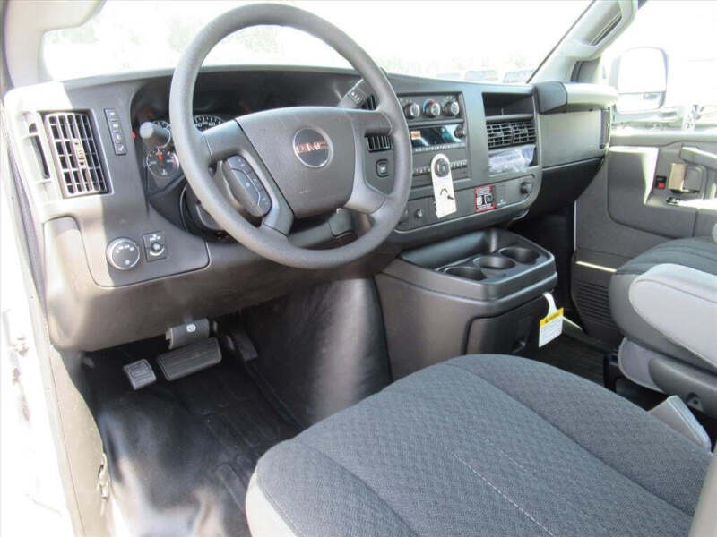 2026 GMC Savana 2500
