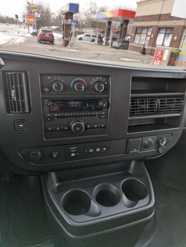 2021 Chevrolet Express 2500