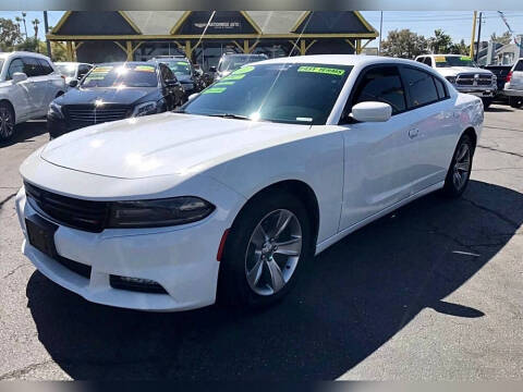 2017 Dodge Charger SXT
