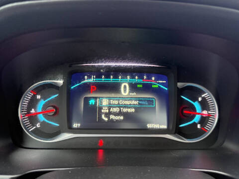 2021 Honda Pilot Touring w/Rear Captain's Chairs