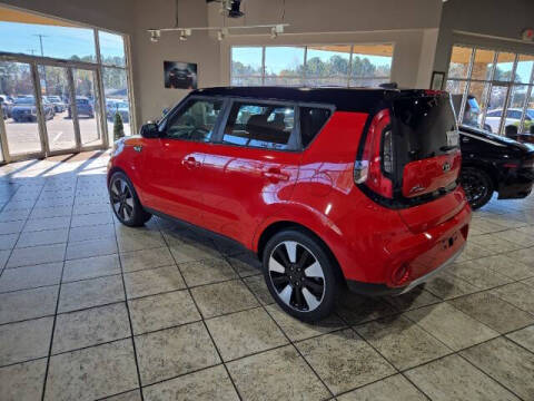 2017 Kia Soul +