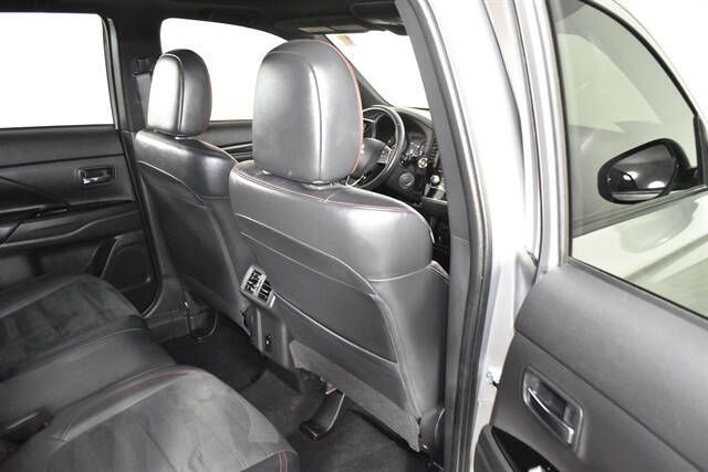 2020 Mitsubishi Outlander Special Edition