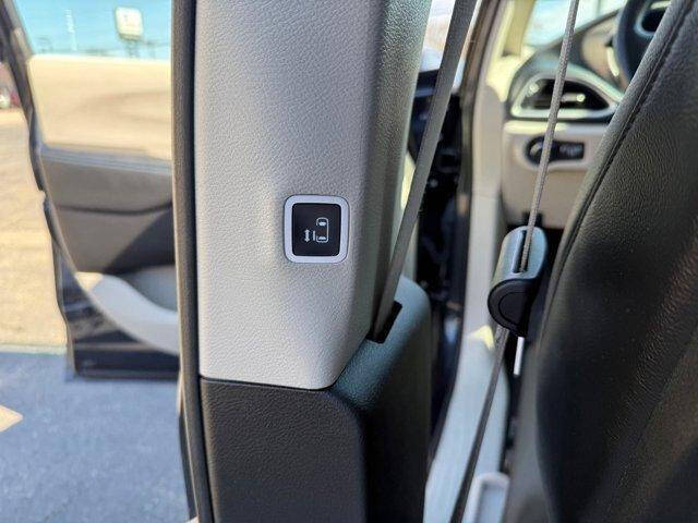 2021 Chrysler Pacifica Hybrid Touring L