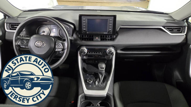 2021 Toyota RAV4 Hybrid LE