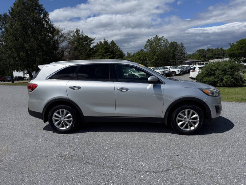 2016 Kia Sorento LX
