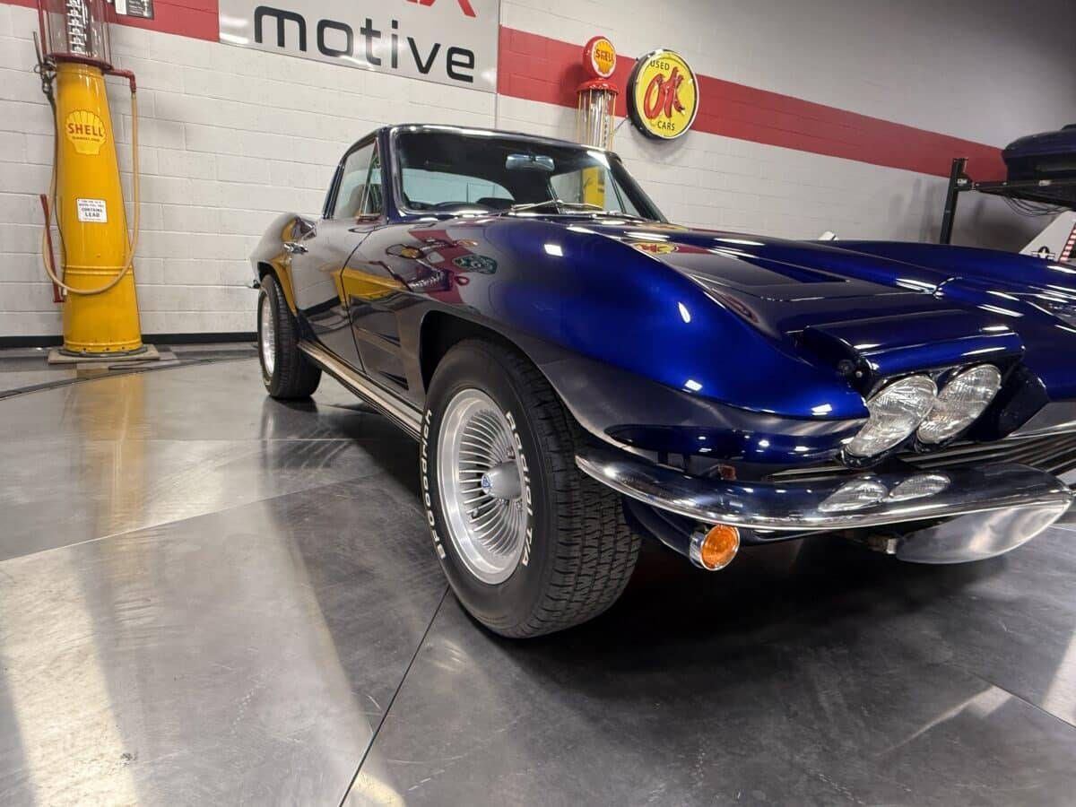1964 Chevrolet Corvette 35