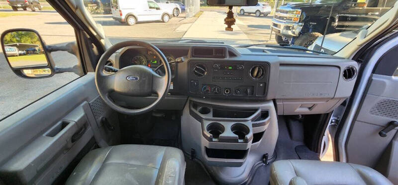 2013 Ford E-Series E-150