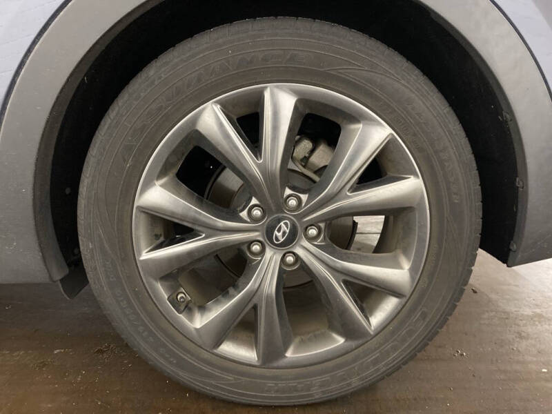 2017 Hyundai Santa Fe Sport 2.0T Ultimate