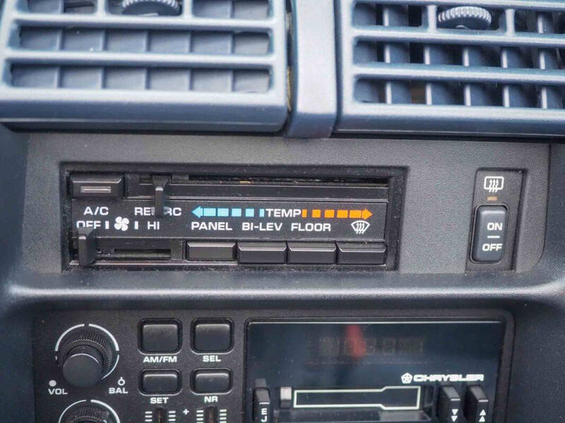 1990 Chrysler Le Baron Highline