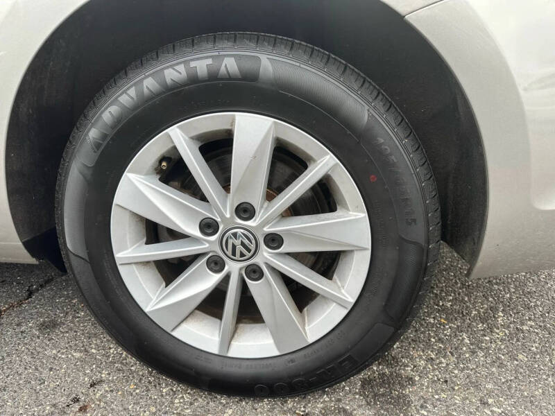 2017 Volkswagen Golf SportWagen