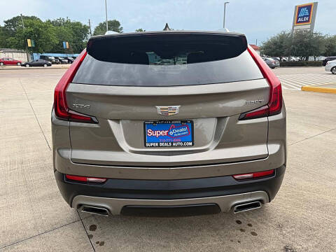 2020 Cadillac XT4 Premium Luxury