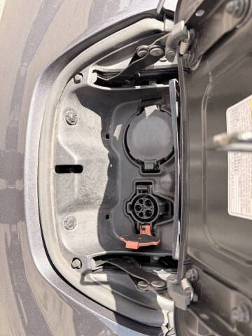 2013 Nissan LEAF S