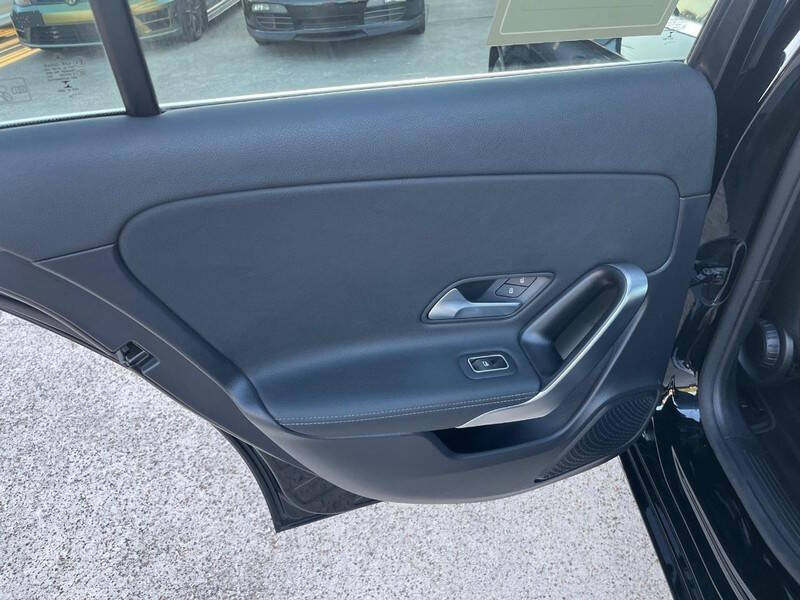 2022 Mercedes-Benz A-Class A 220