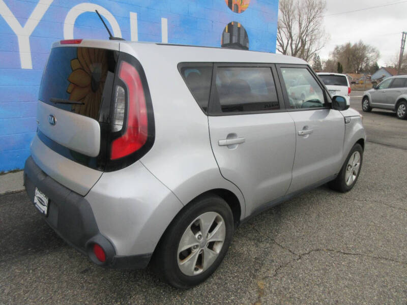 2016 Kia Soul null photo 11