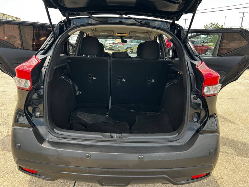 2020 Nissan Kicks SV