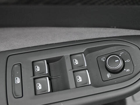 2025 Volkswagen Golf R Black Edition 4Motion