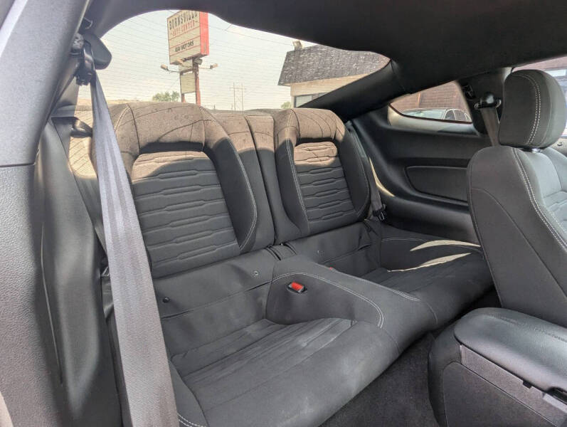 2022 Ford Mustang Mach 1