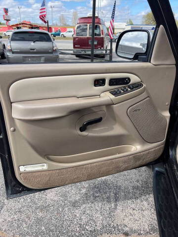 2004 GMC Yukon XL Denali