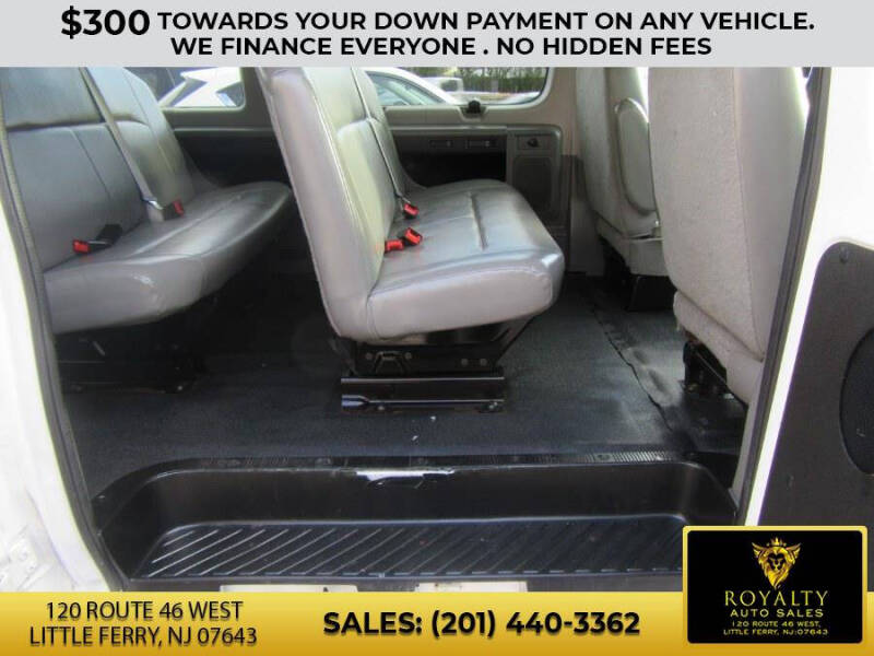 2011 Ford E-Series E-150 XLT