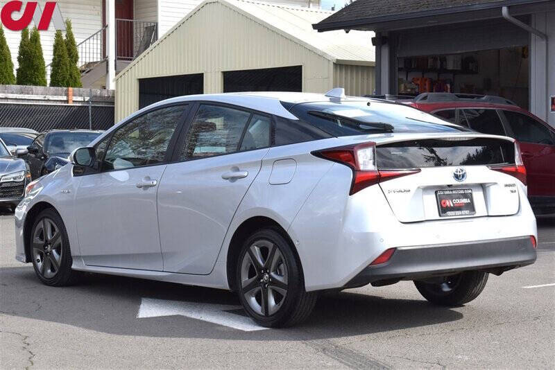2022 Toyota Prius XLE